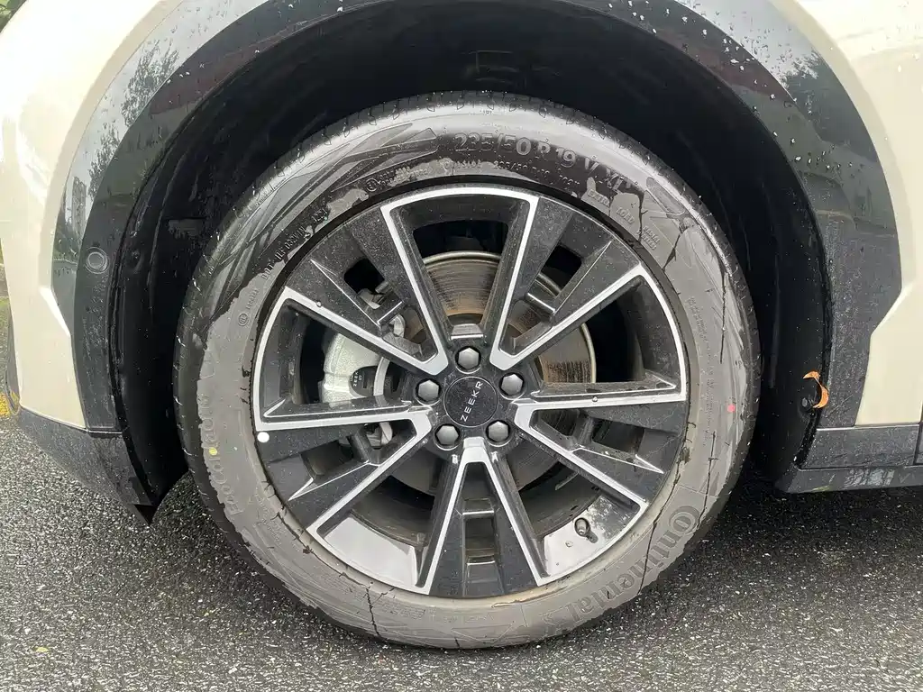 Zeekr X 2025 мест