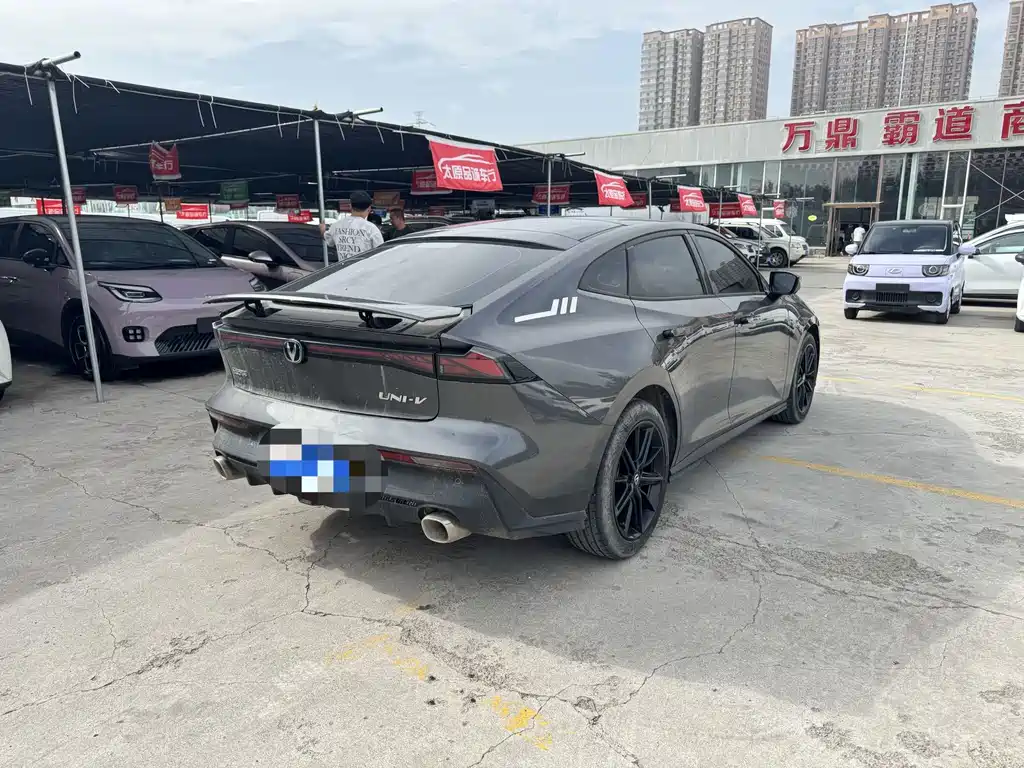 Changan UNI-V — миниатюра 7