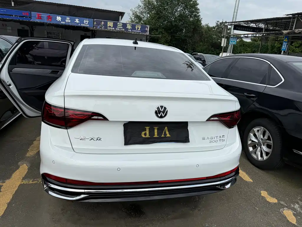 Volkswagen Sagitar — миниатюра 17
