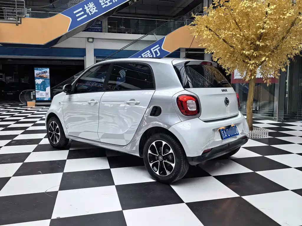 smart Smart Forfour — миниатюра 7