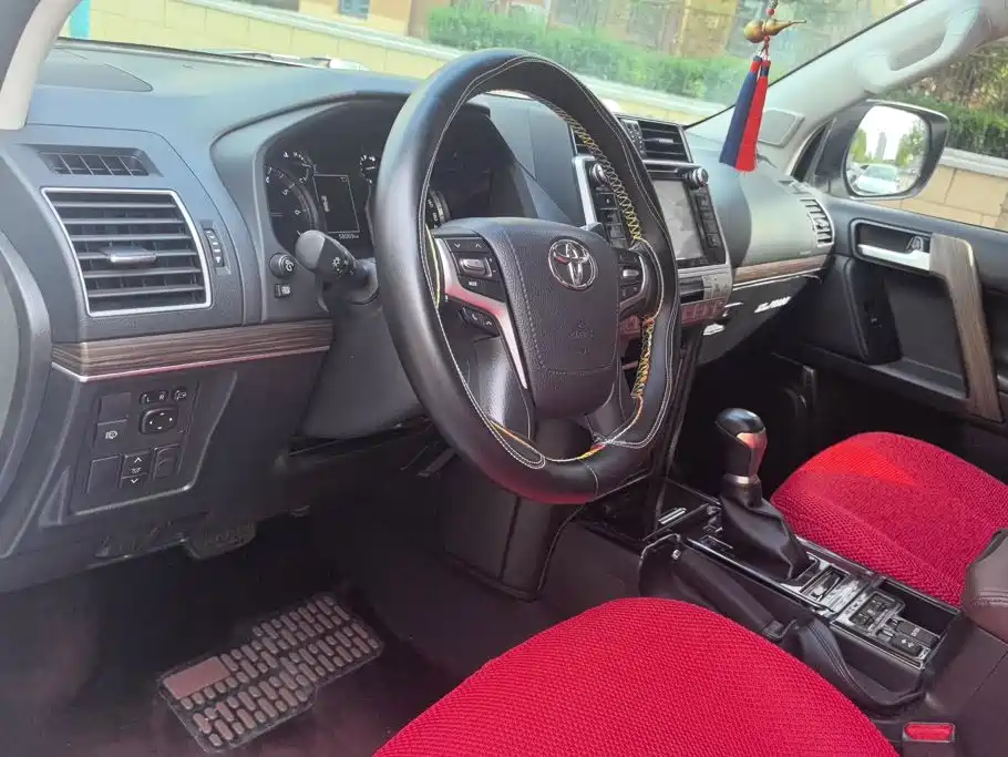 Toyota Prado — миниатюра 12
