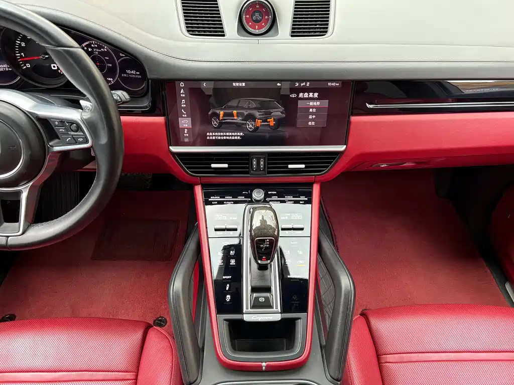 Porsche Cayenne — миниатюра 7