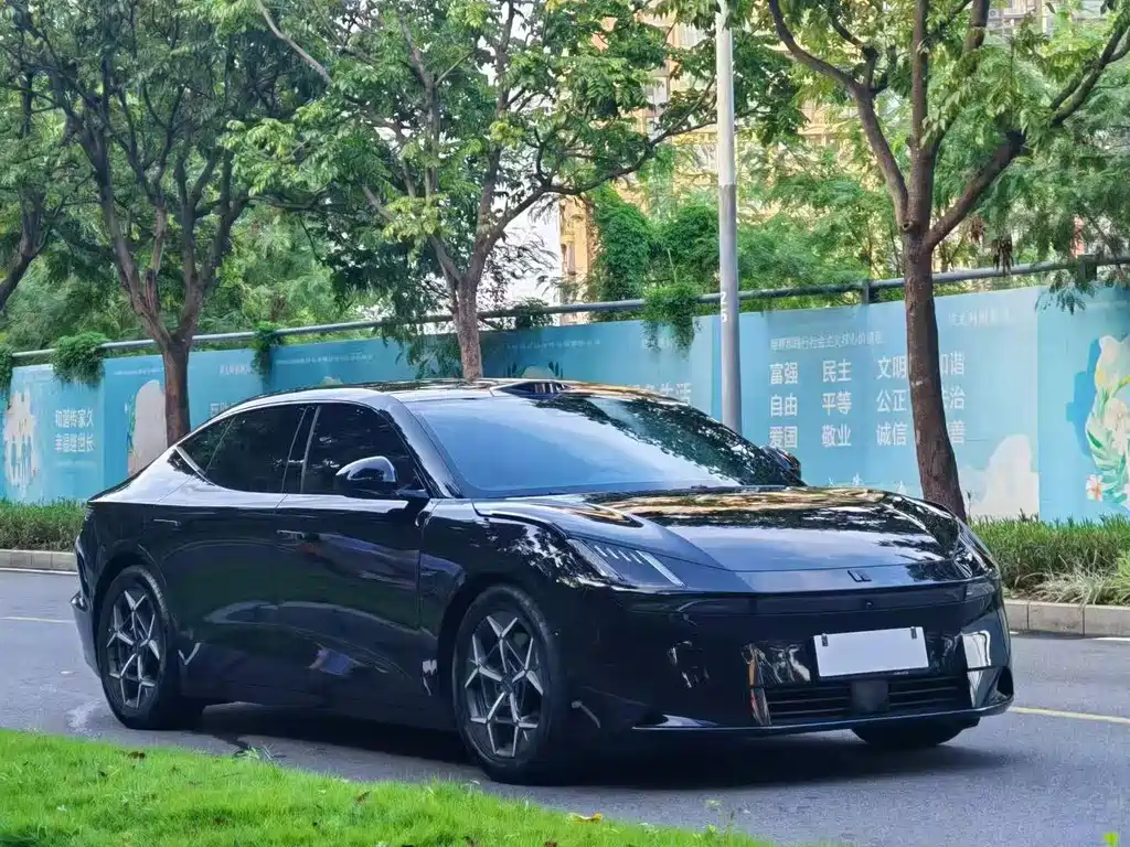 Lynk & Co Z10 — миниатюра 3