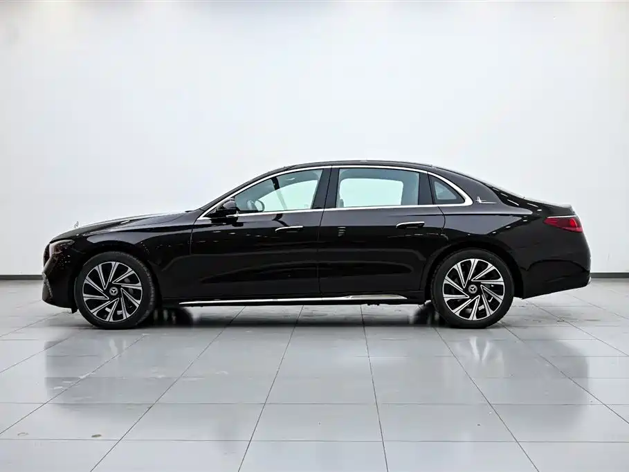 Mercedes-Benz E-Class E 2024 E 300 L Luxury