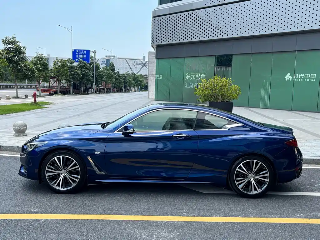 Infiniti Q60 2019 2.0T Luxury