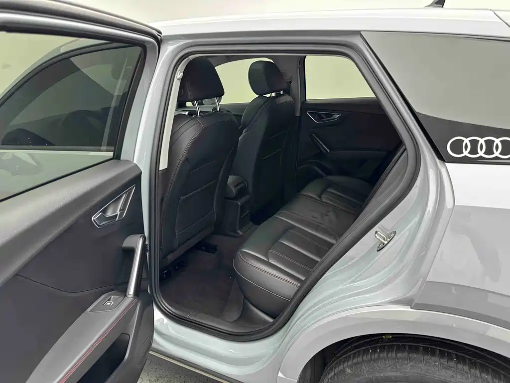 Audi Q2L — миниатюра 12