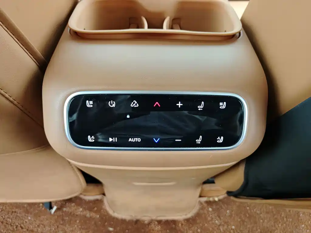 Leapmotor Leapmotor C16 — миниатюра 17