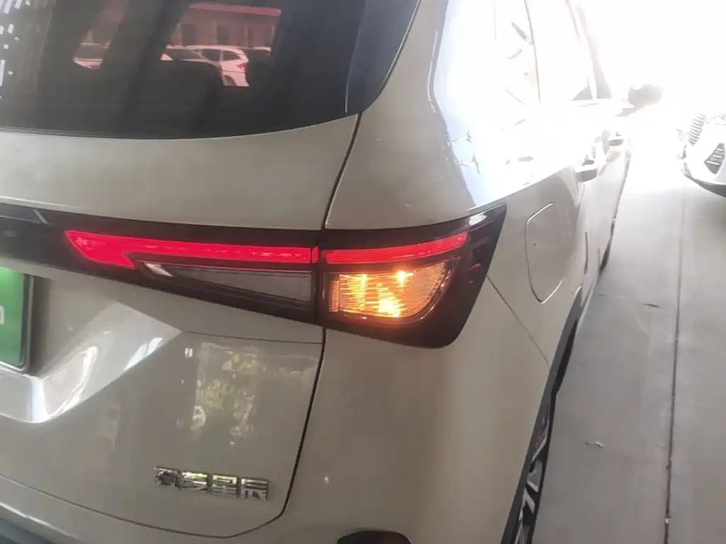 Wuling Xingchen — миниатюра 8