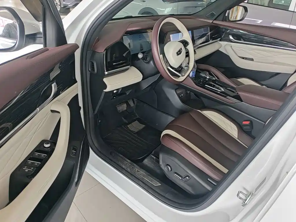 Geely Xingyue L — миниатюра 16