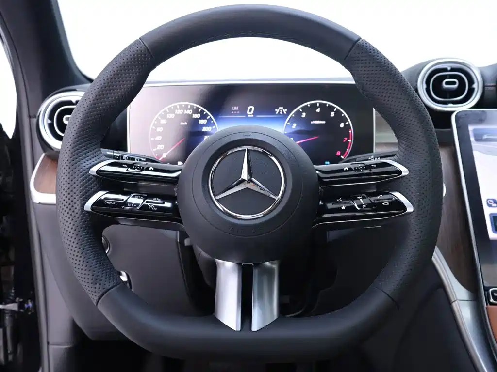 Mercedes-Benz GLC — миниатюра 16