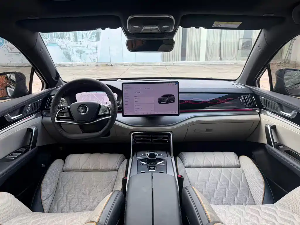BYD Tang New Energy — миниатюра 4