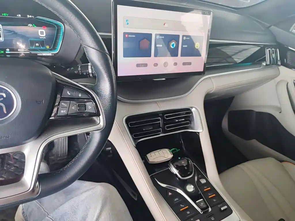 BYD PLUS New Energy — миниатюра 10