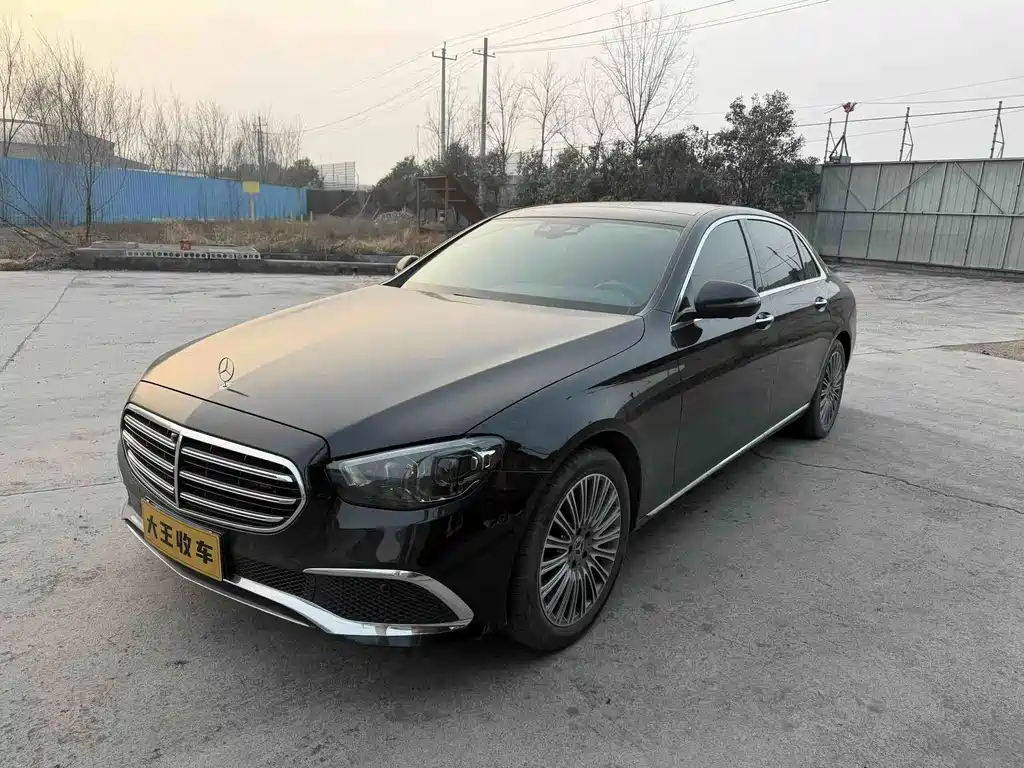 Mercedes-Benz E-Class — миниатюра 16
