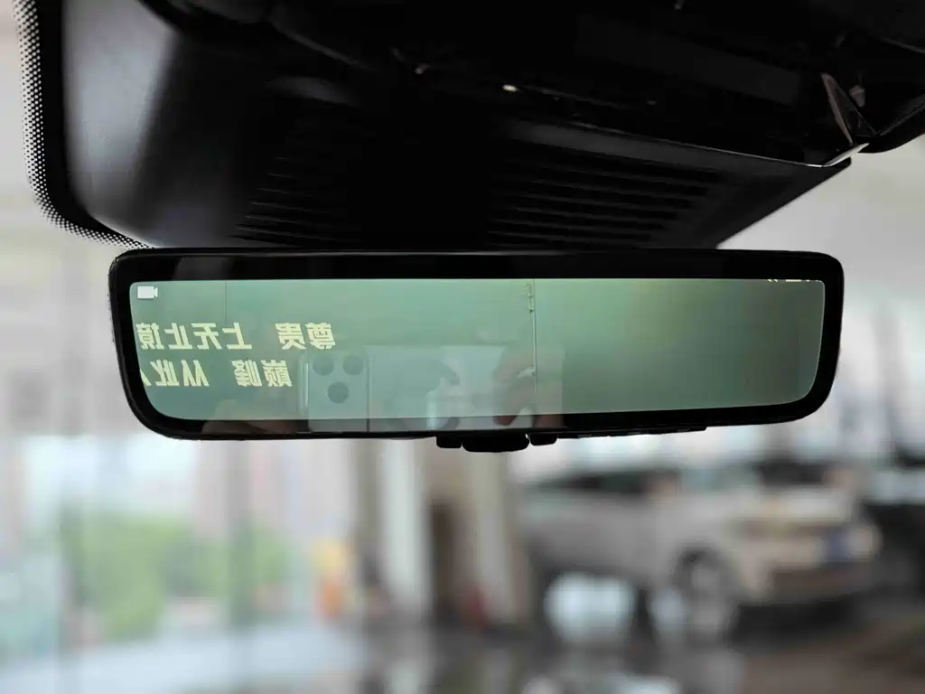 Land Rover Range Rover — миниатюра 9