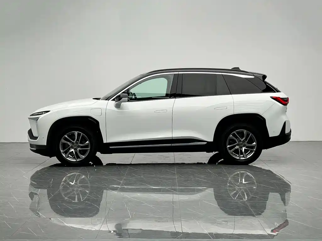NIO ES6 — миниатюра 3