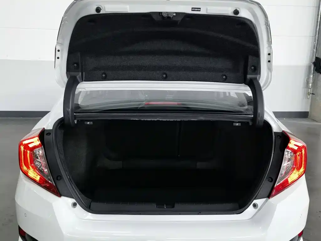 Honda Civic — миниатюра 16
