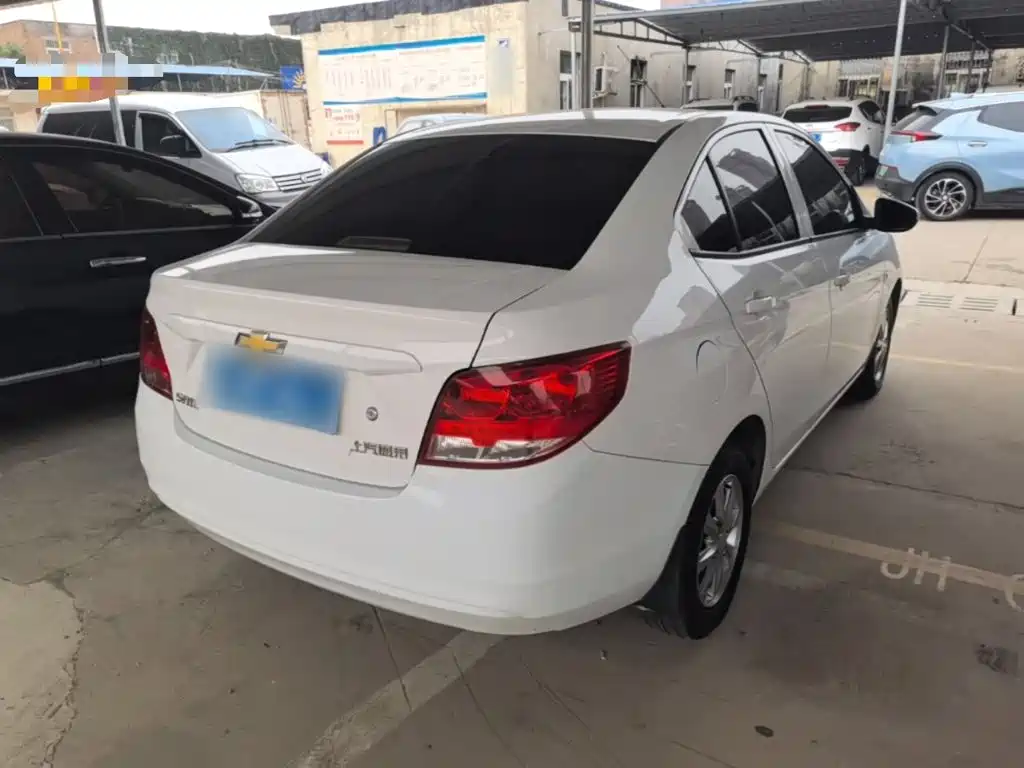 Chevrolet Sail — миниатюра 7
