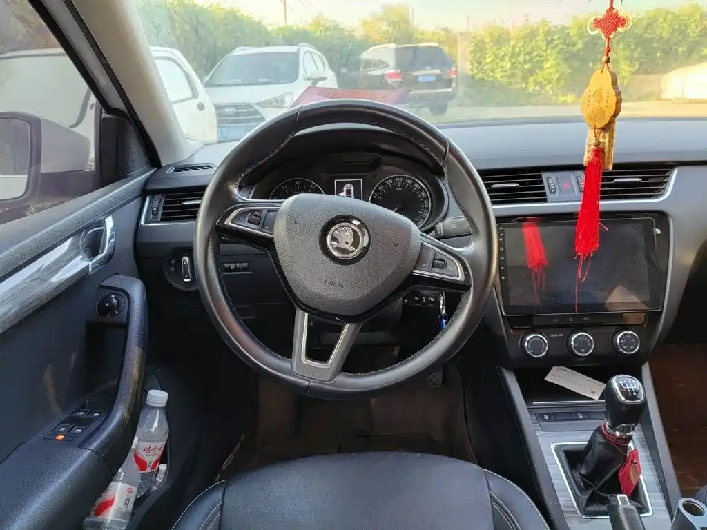 Skoda Octavia — миниатюра 11
