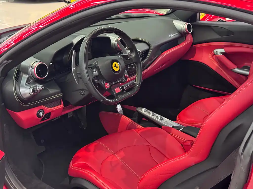 Ferrari F8 — миниатюра 6