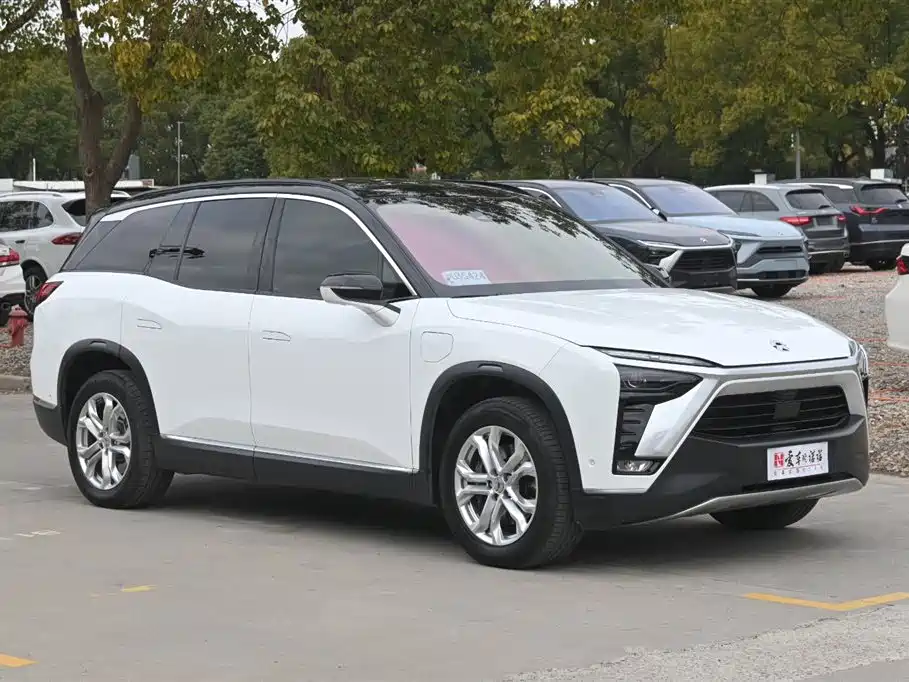 NIO NIO ES8