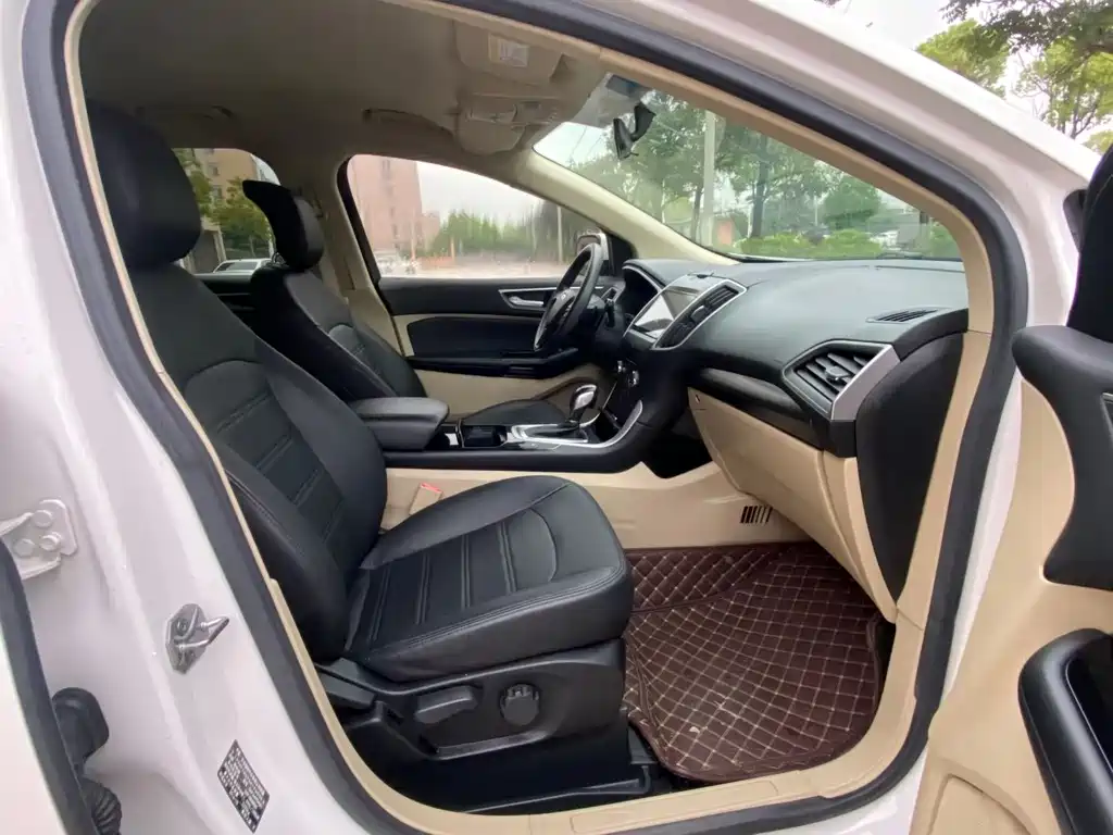 Ford Edge — миниатюра 6