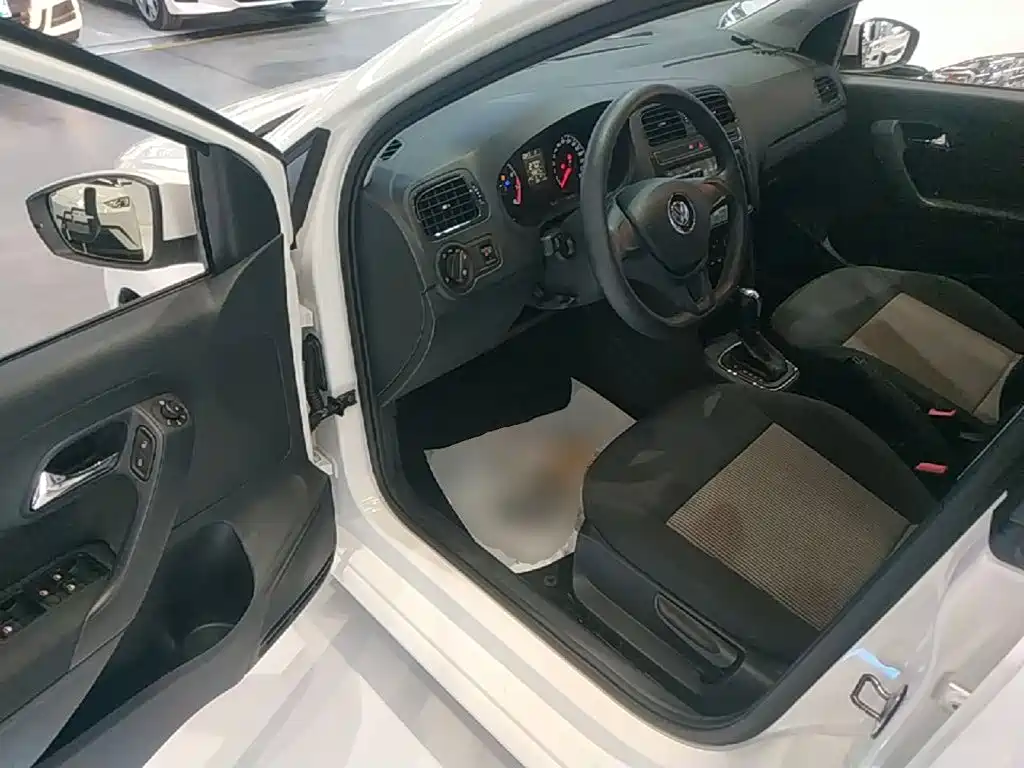 Volkswagen Polo — миниатюра 16
