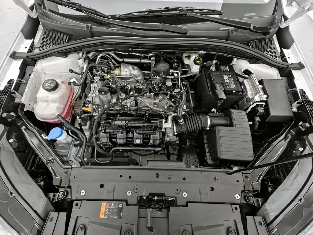 Roewe i5 — миниатюра 6