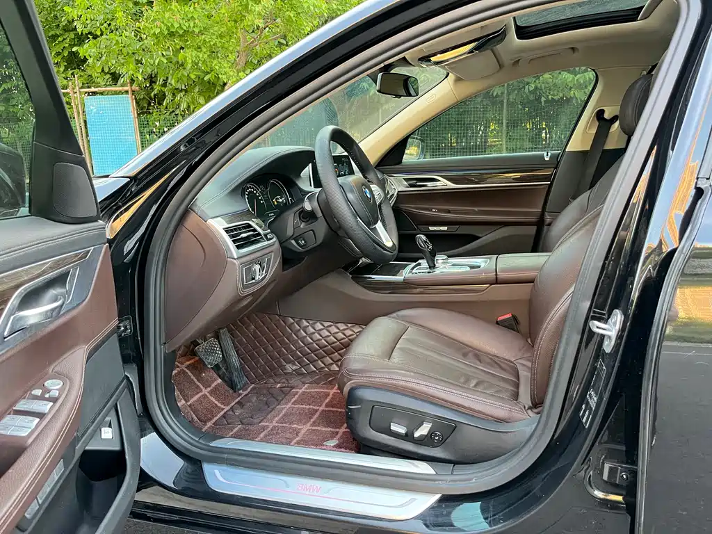 BMW 7 Series 7 2017 730Li Lead
