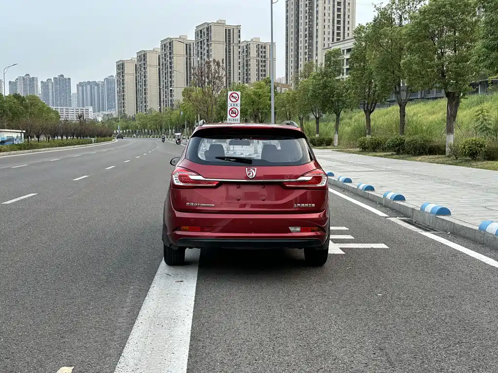 Baojun 310W — миниатюра 6