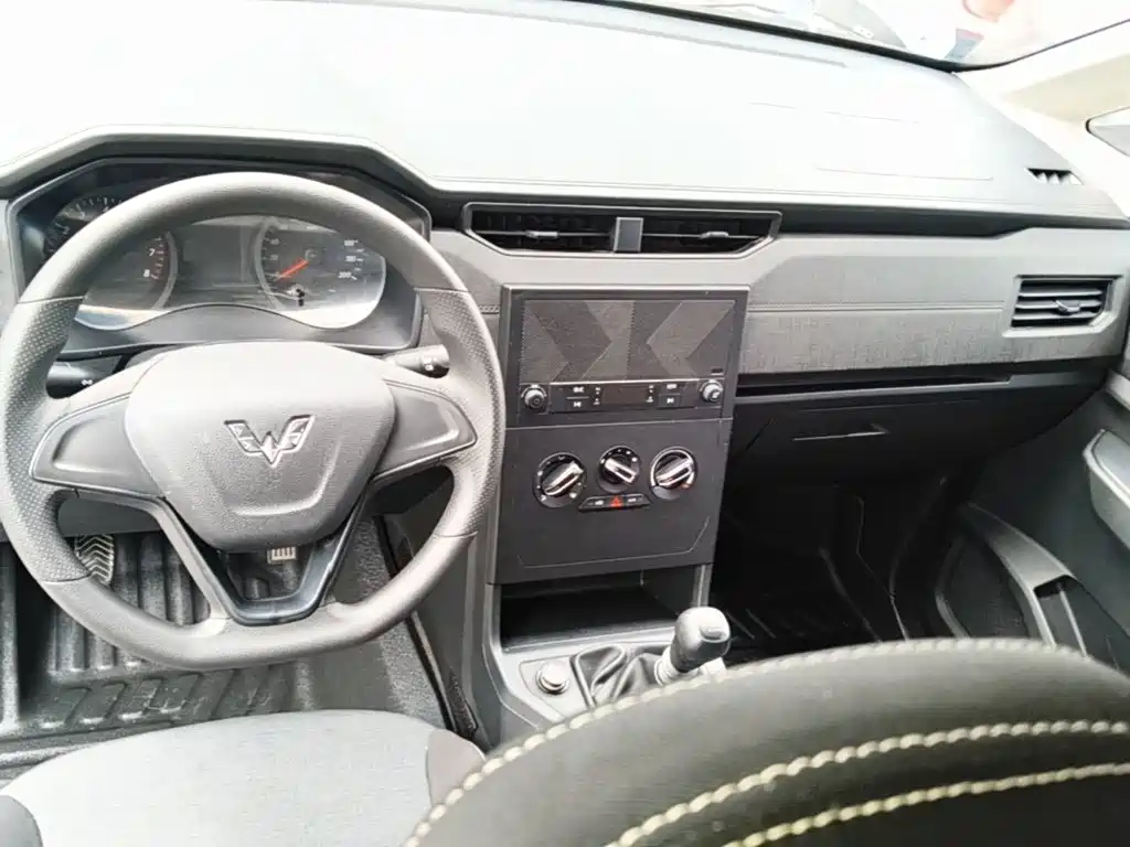 Wuling Hongguang PLUS — миниатюра 10
