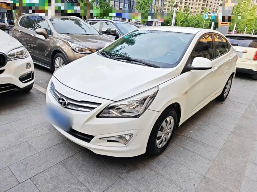 Hyundai Verna — миниатюра 2