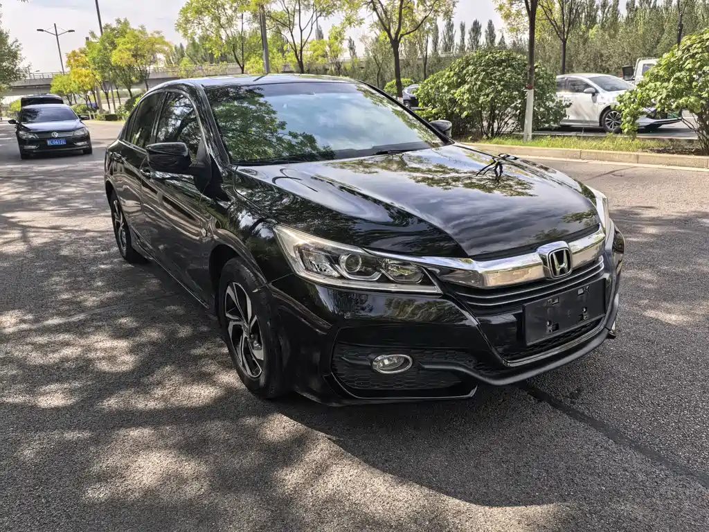 Honda Accord — миниатюра 3