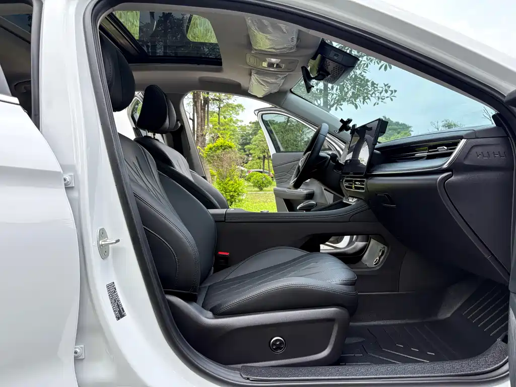 Chery 8 PRO 2025 1.6T DCT Luxury +