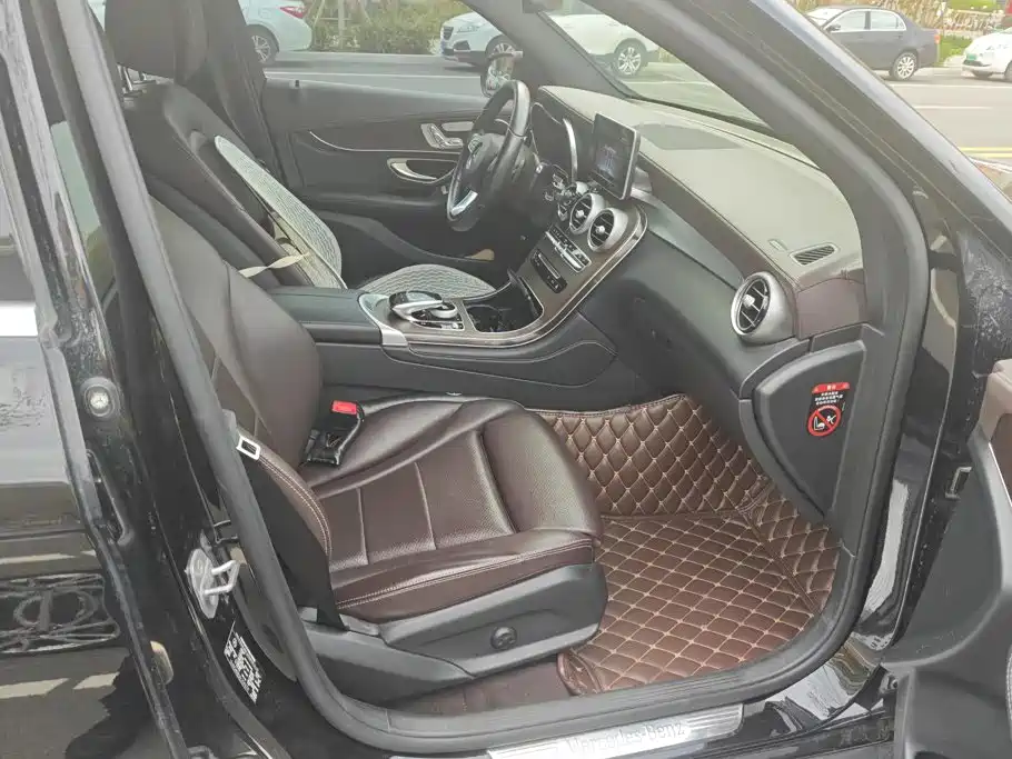 Mercedes-Benz GLC — миниатюра 8