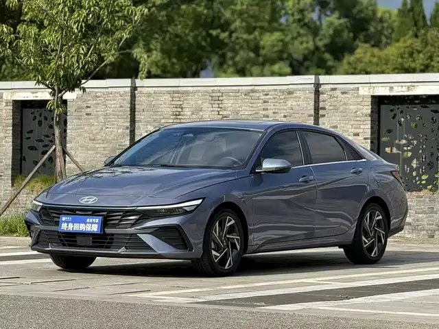 Hyundai Elantra