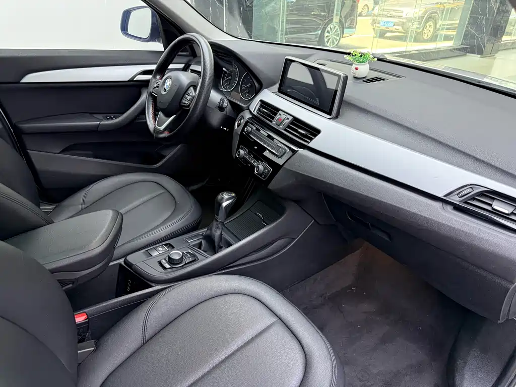 BMW X1 — миниатюра 20