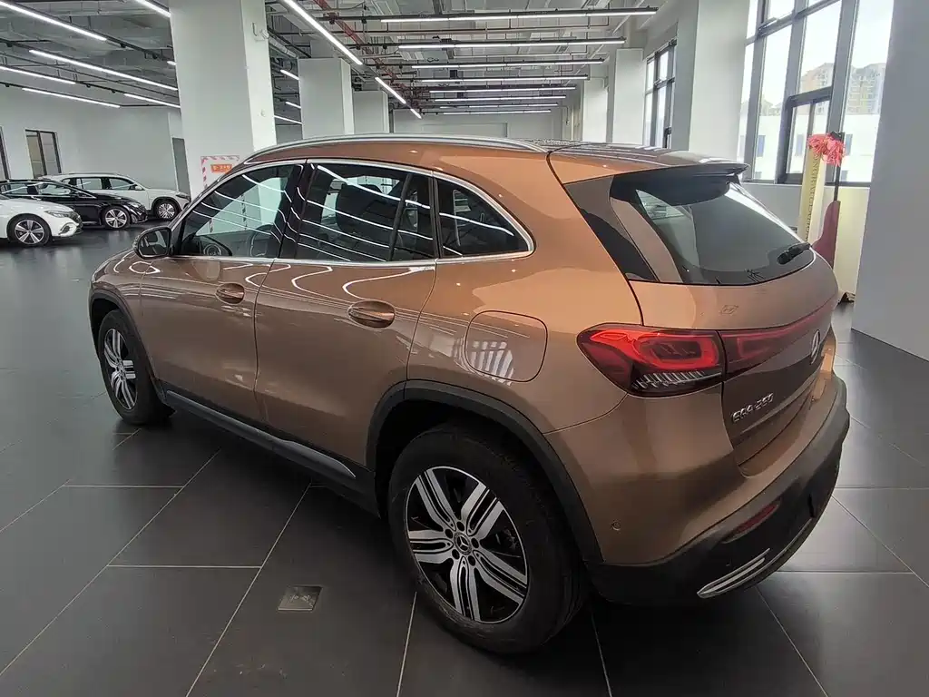Mercedes-Benz EQA — миниатюра 6