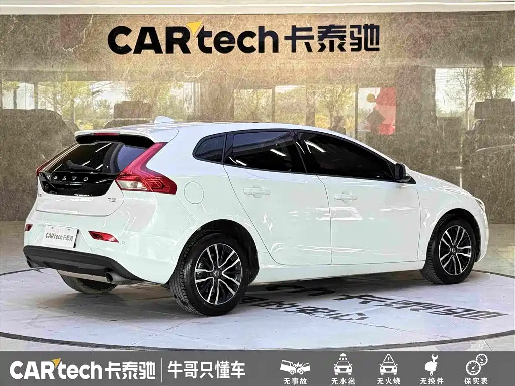 Volvo V40 — миниатюра 4