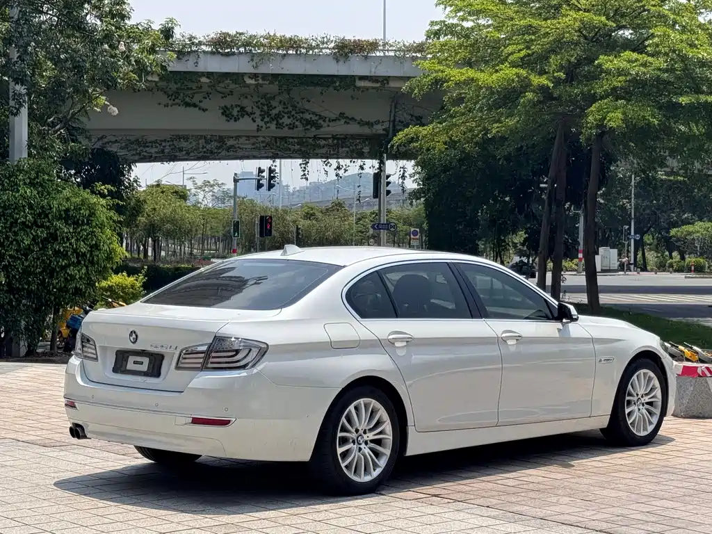 BMW 5 Series 5 2014 525Li Luxury