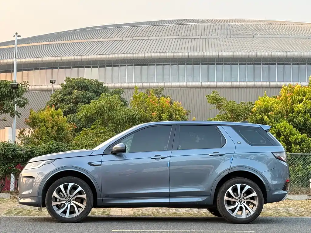 LAND ROVER DISCOVER SPORTS