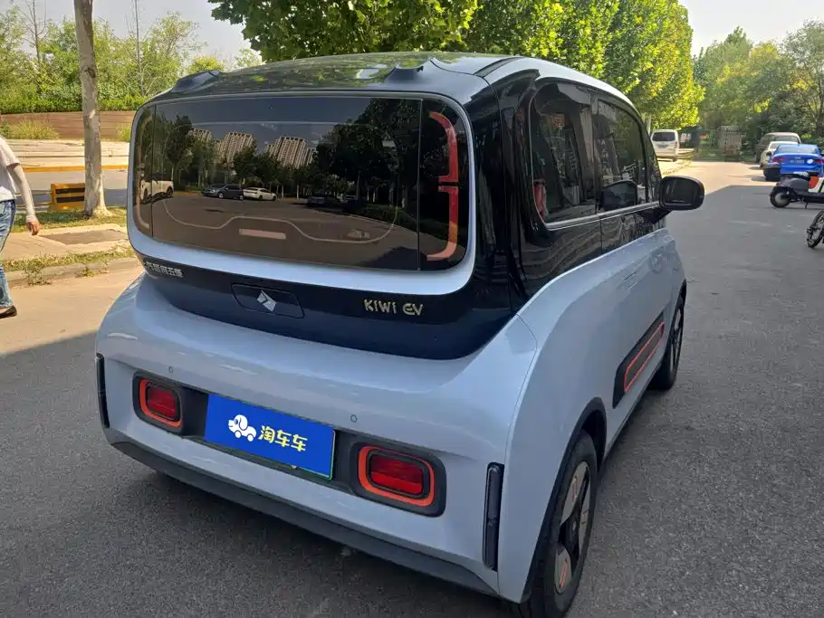 Baojun KiWi EV — миниатюра 3