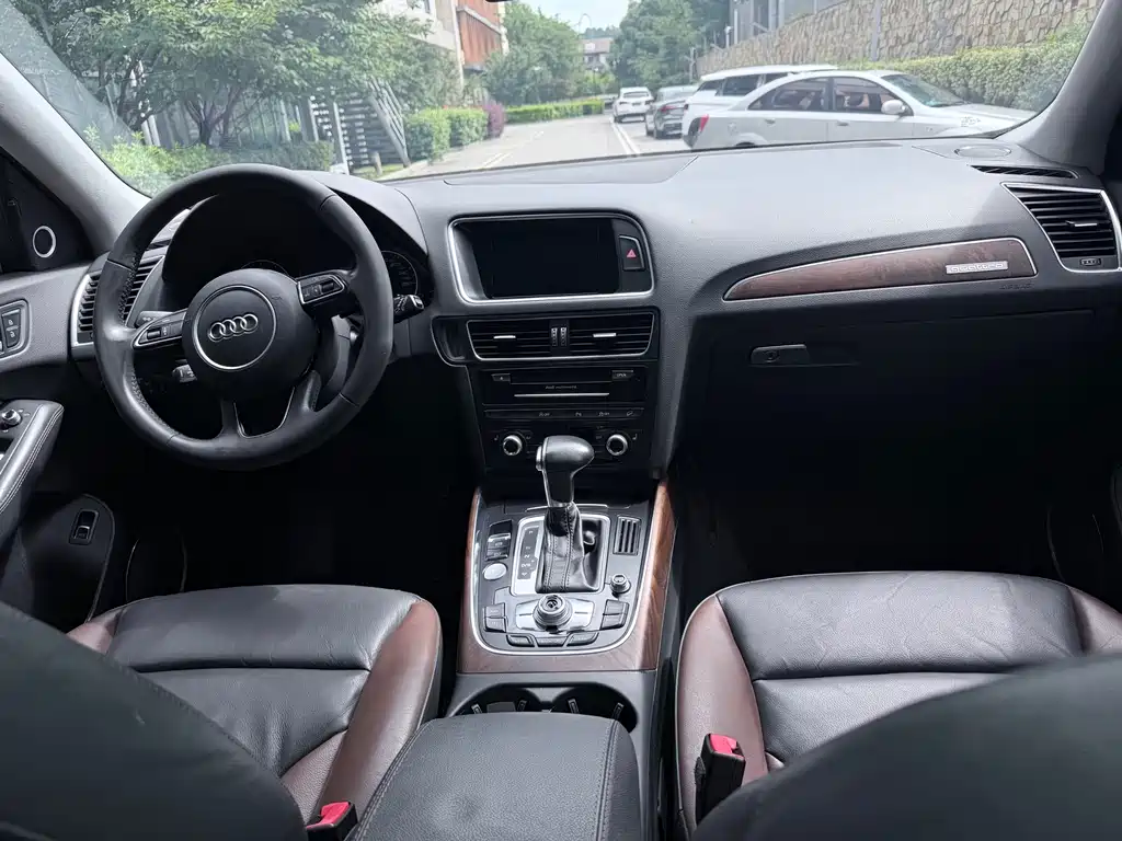 Audi Q5 2017 Plus 40 TFSI Comfort