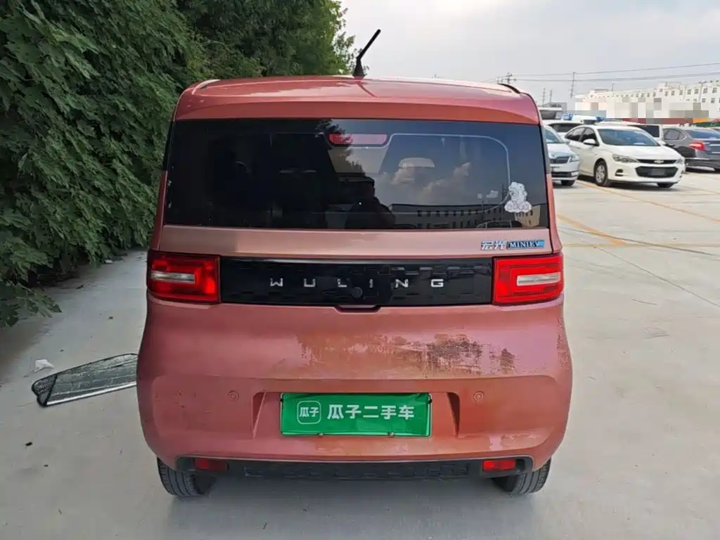 Wuling MINIEV — миниатюра 6
