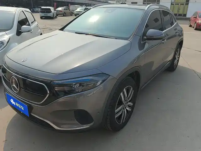 MERCEDES-BENZ EQA 2023