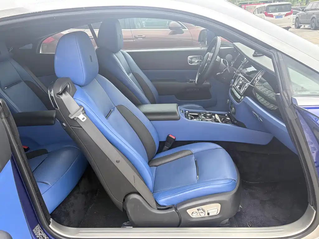 Rolls-Royce Wraith — миниатюра 6