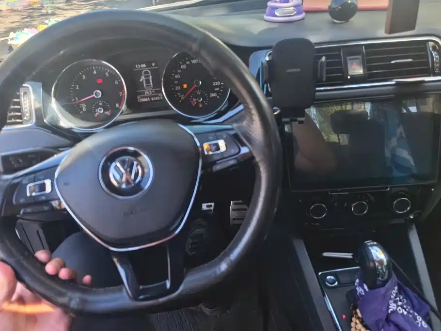Volkswagen Sagitar — миниатюра 12