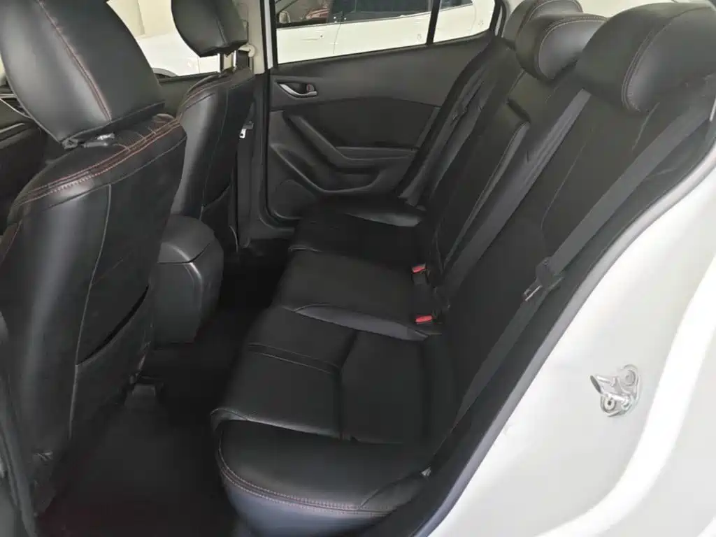 Mazda 3 Axela — миниатюра 17