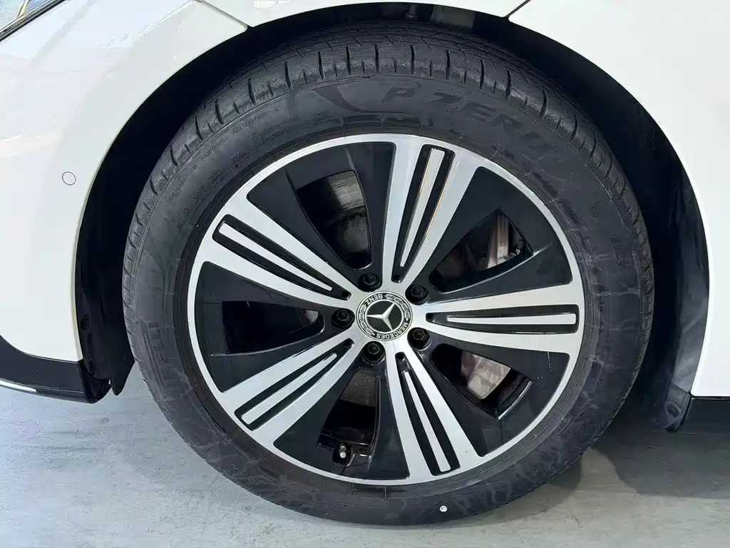Mercedes-Benz EQE — миниатюра 4