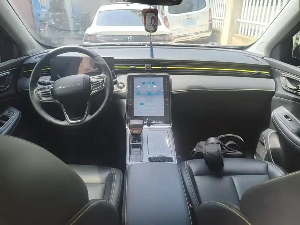 Roewe RX5 — миниатюра 10