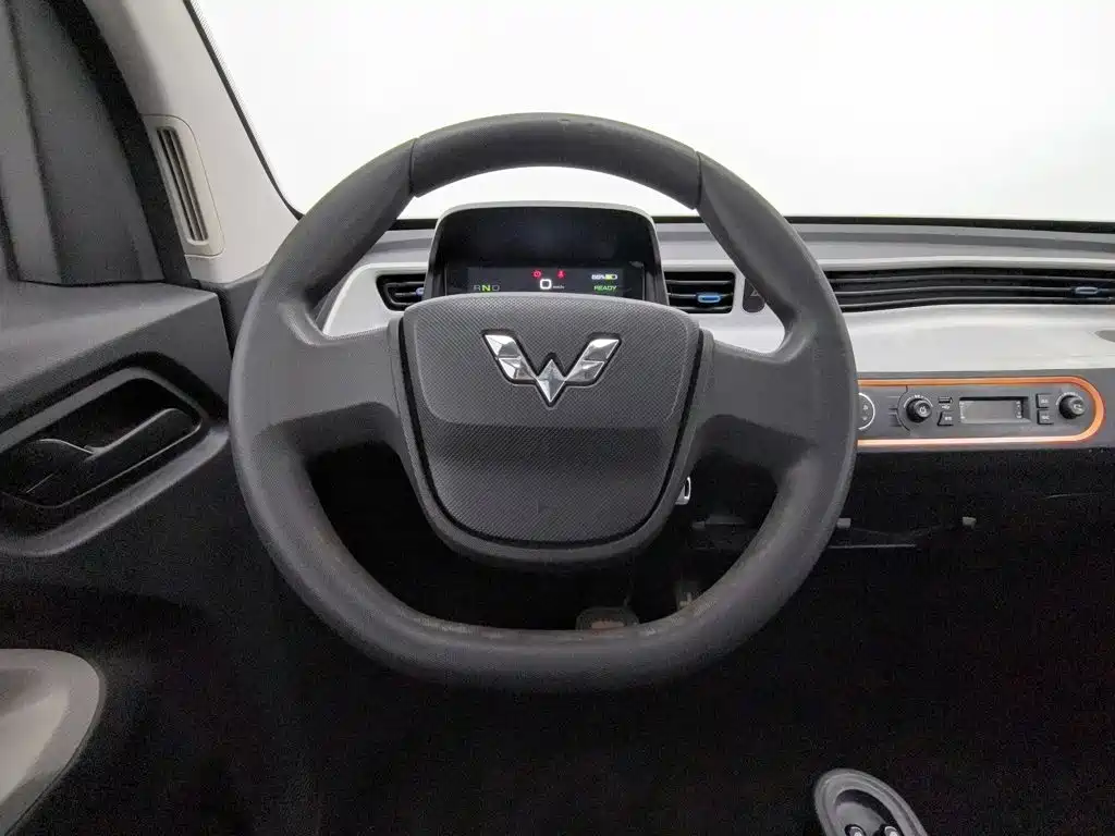 Wuling MINIEV — миниатюра 11